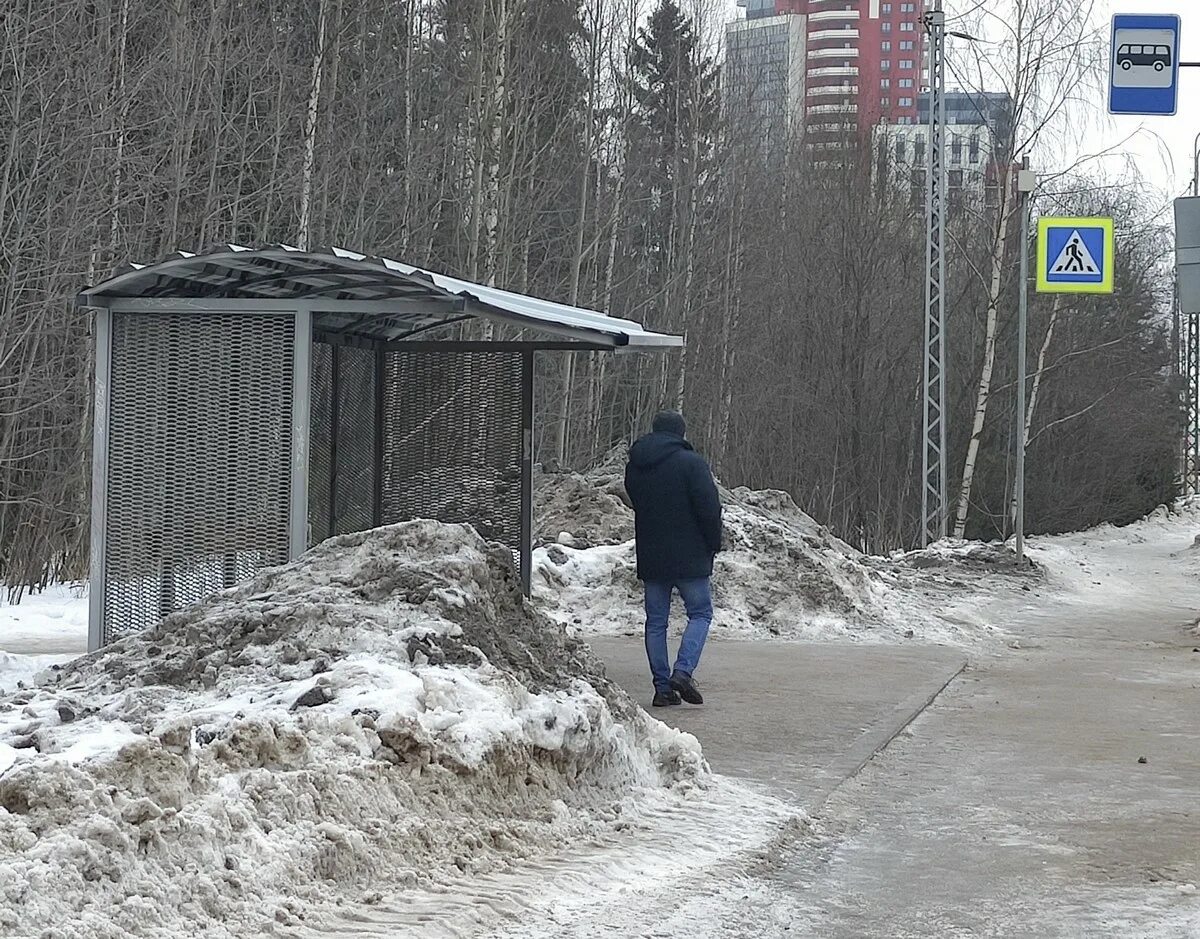 Погода остановись. Остановки Петрозаводск. Остановка. Снежный человек. Плохая погода.