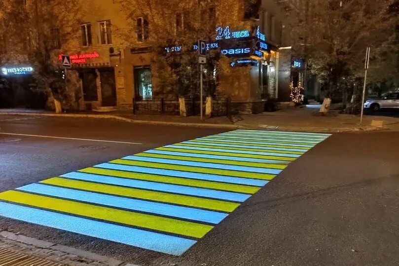 нижневартовск нововартовская. пешеходный переход для детей. зеркальная дата в 2023. переход 2022. переход 2022.