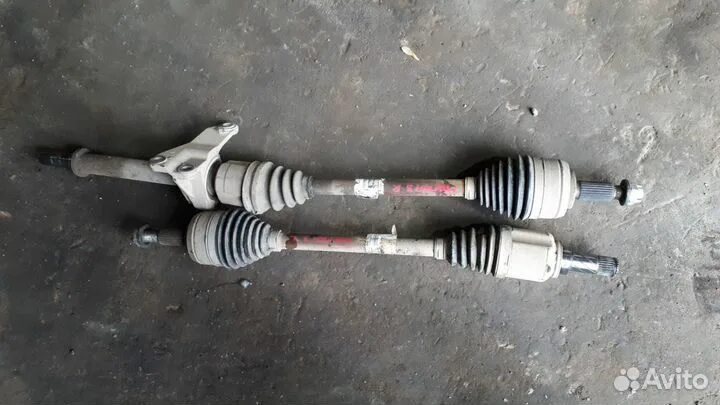 Привод меган 3. Меган 3 привод левый 1. Правый привод на рено меган 1. Привод рено меган 2 левый. Левый привод рено меган.