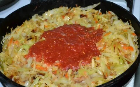Приготовление тушеной капусты на сковороде