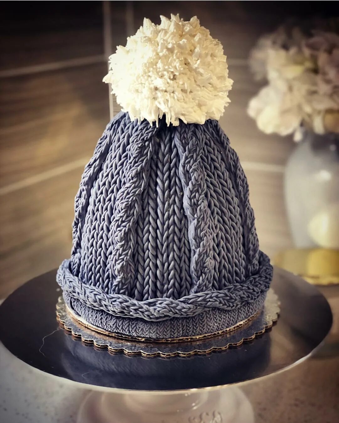новогодние тортики из крема. торт шапка зимняя. вкусная шапка длязапекагия. шапка тортик головной убор. торт шапочка вязаная.