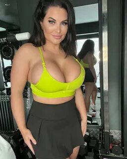 Sophie lowson