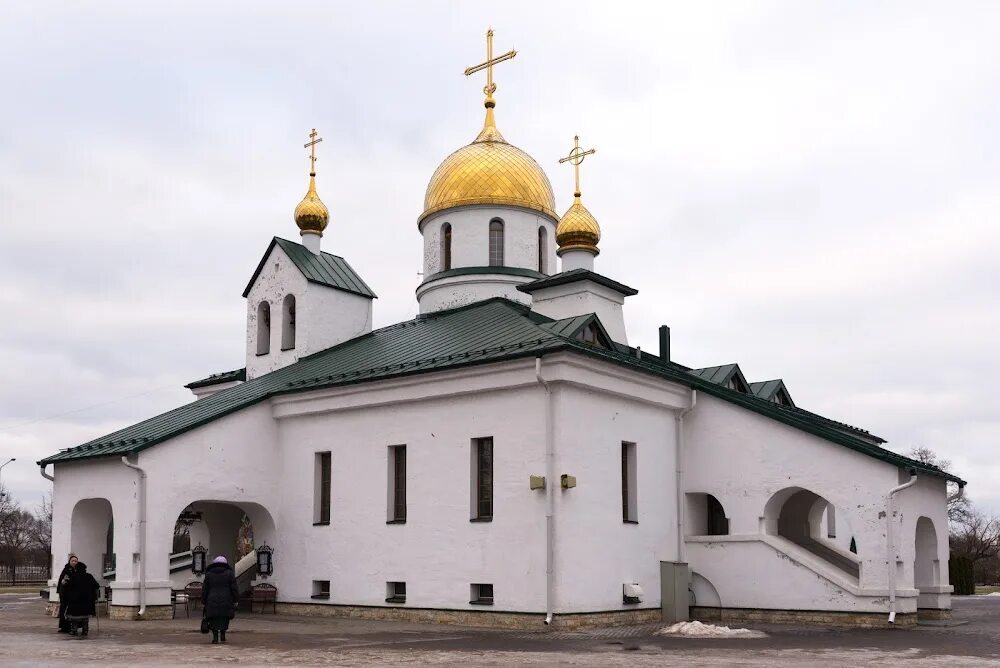 Воскресная 4 1. Троицкого собора в Колпино.