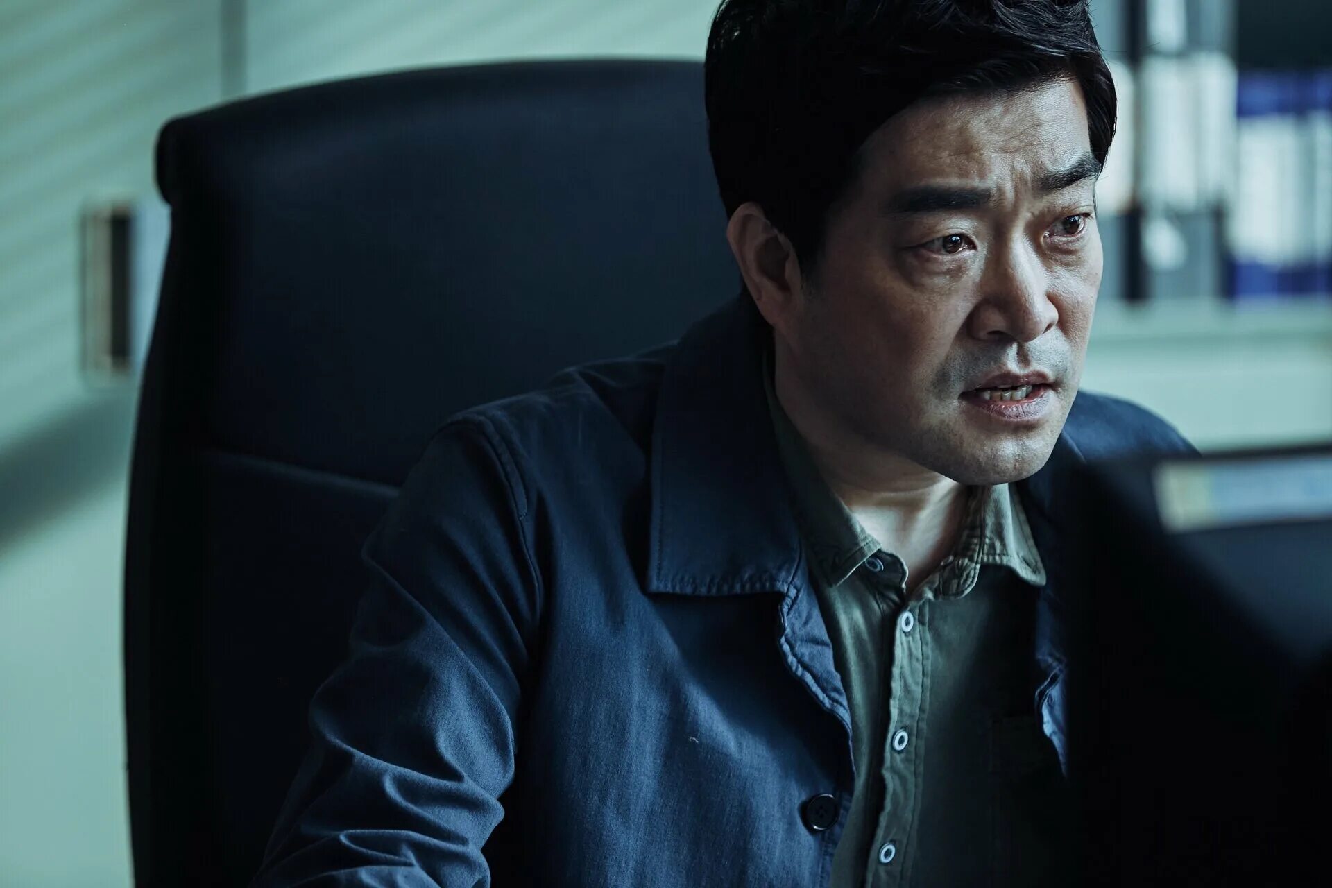 охотники фильм 2016. охота 2016 год. охота 2016 год. человек похожий на утку.