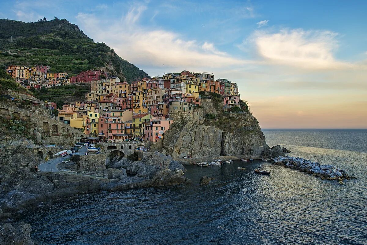 Cinque terre италия. Чинкве-терре италия. Лигурия манарола. Городок риомаджоре, италия. Чинкве-терре италия риомаджоре.