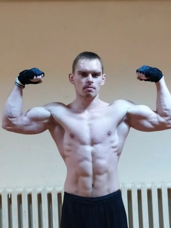 трапеции до и после. накачаться худому. качаться без химии. эктоморф 80 кг. денис гусев в молодости.