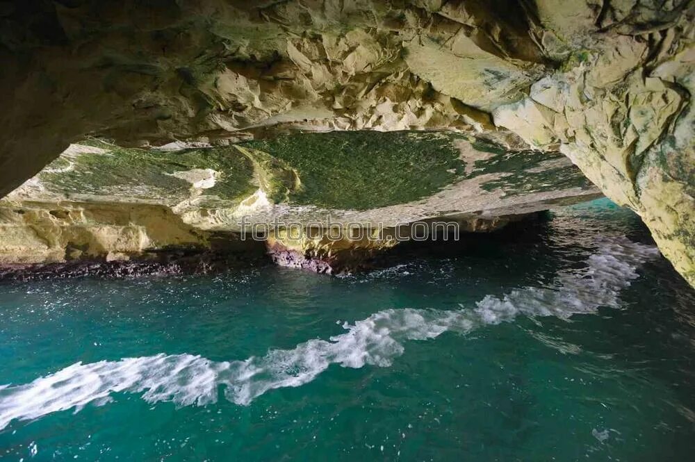 Орунья скрытая бухта отзывы. Rosh hanikra grottoes. скрытая бухта. white chalk cliffs.