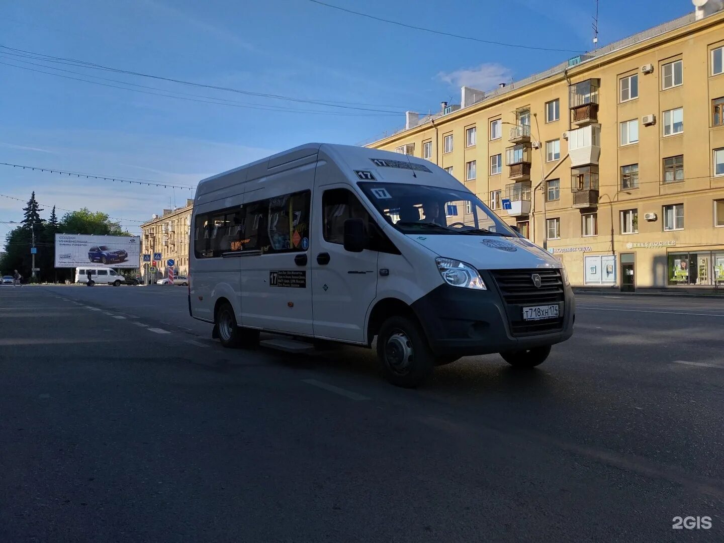 Новые маршруты автобусов в магнитогорске. Магнитогорский автобус. Маршрутка Магнитогорск. Автобус Магнитогорск. Маршрутка 17.