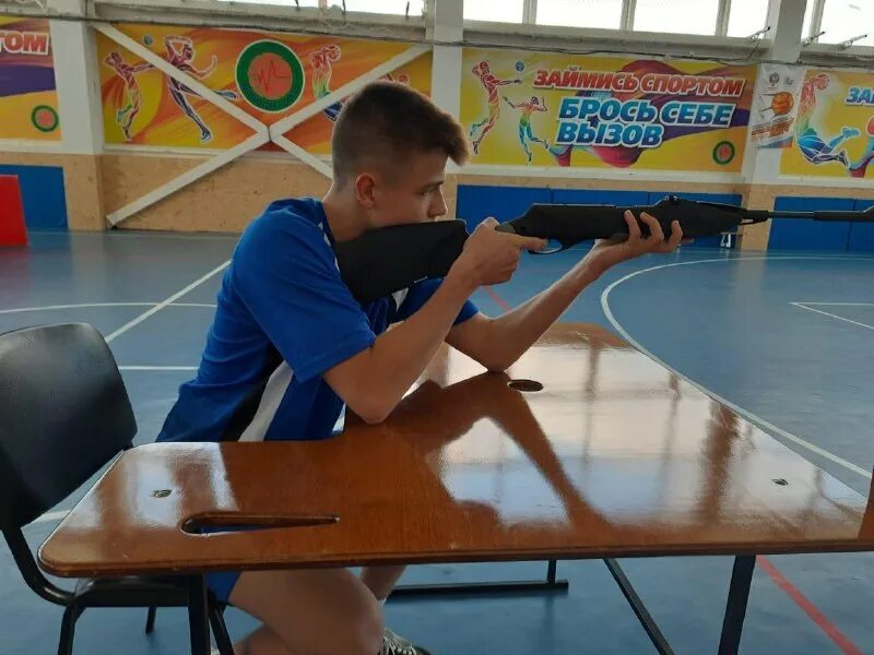 пневматическая винтовка стрельба. виталина бацарашкина. стендовая стрельба траншейный стенд. дисциплина стрельба. олимпийский чемпион по стендовой стрельбе.