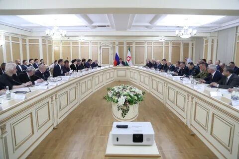 Уполномоченный представитель в федеральном округе
