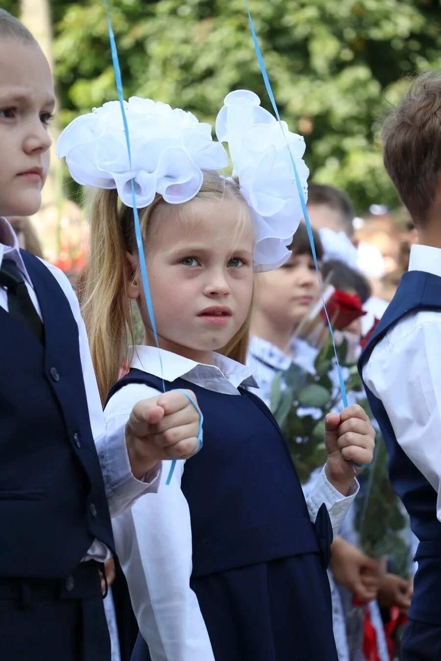 Первый звонок. Первый звонок в школе. Первый звонок 1 класс. 1 Класс 1 звонок. Первый звонок первый урок