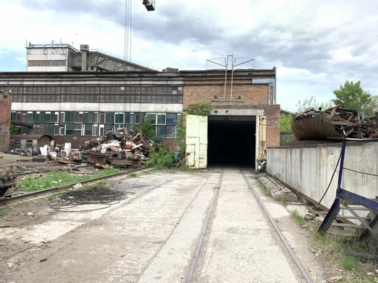 Плотинная улица 7 7. Плотинная 7/7 новосибирск. плотинная 1/1 новосибирск. улица плотинная новосибирск. плотинная 4.
