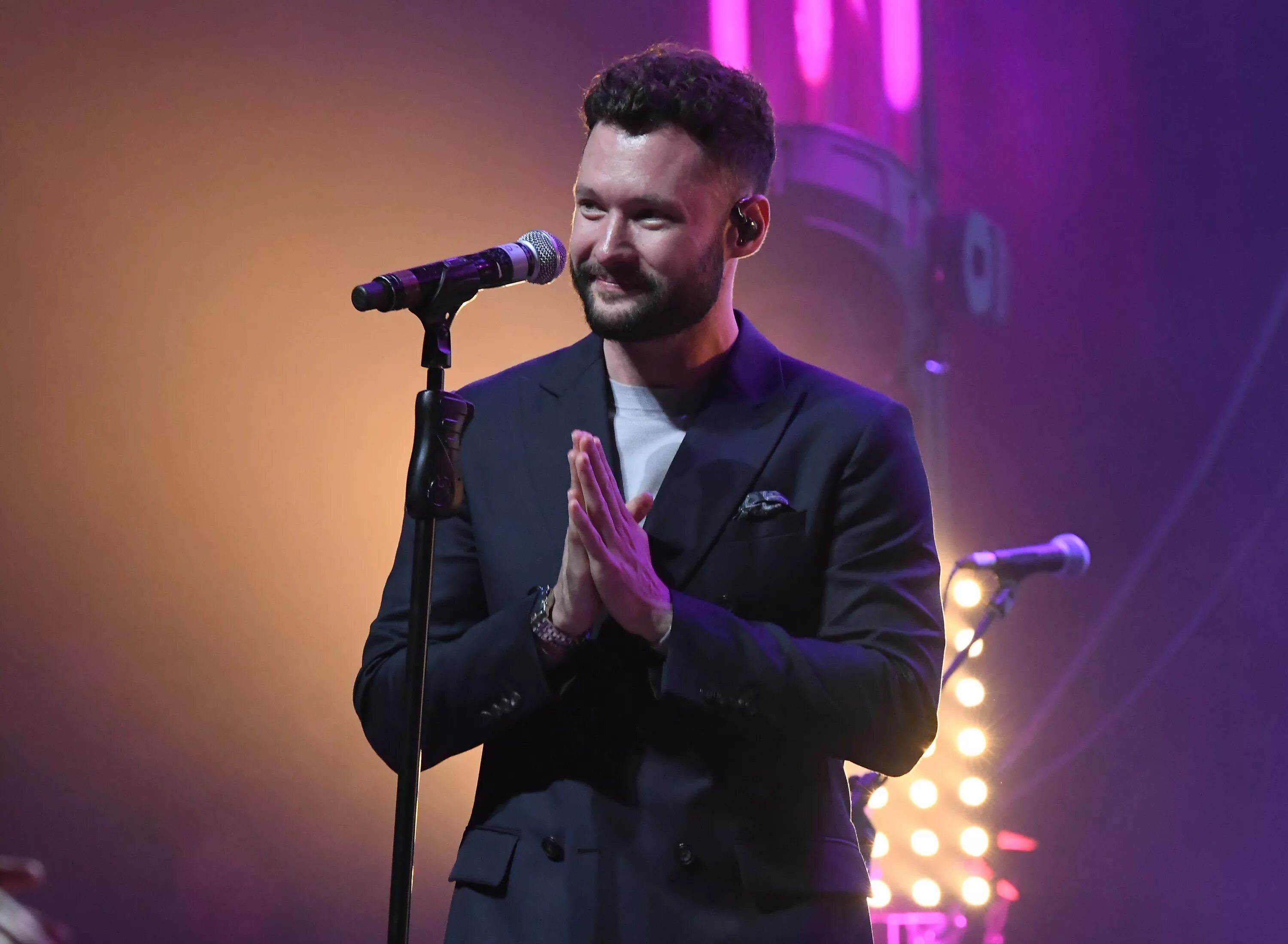 Calum scott where. Calum scott. calum scott концерт. calum scott album 2025. calum scott фото.