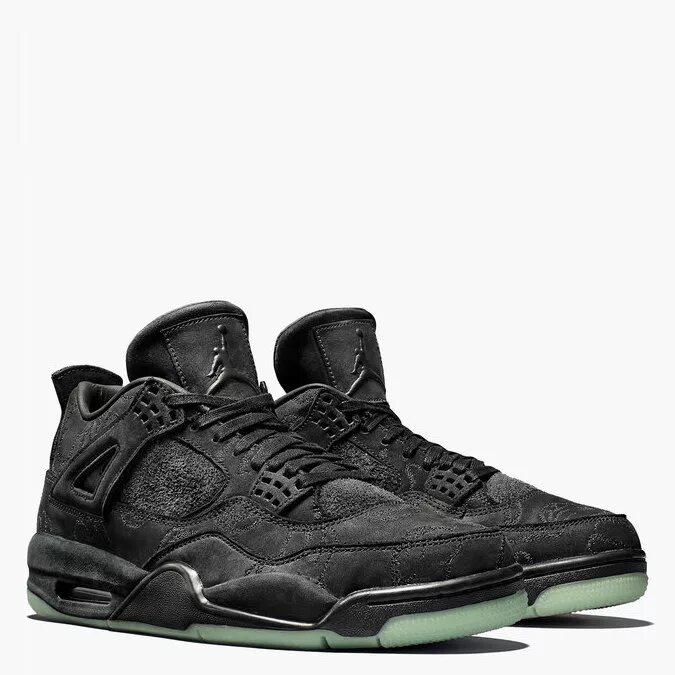 Nike kaws 4. Nike Air Jordan 4 KAWS. Nike Air Jordan 4 KAWS Black. Nike Air Jordan 4 x KAWS. Air Jordan 4 Retro x KAWS.