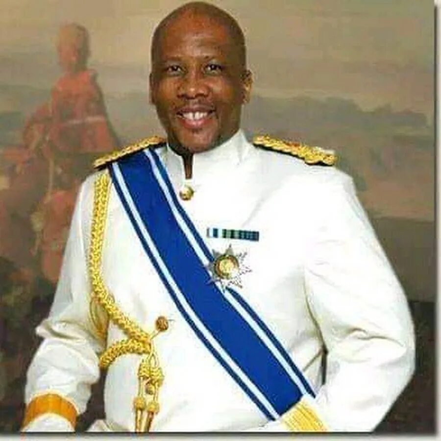 King africa. Летсие III. Король Лесото. Правитель Лесото. Король Лесото сейчас.