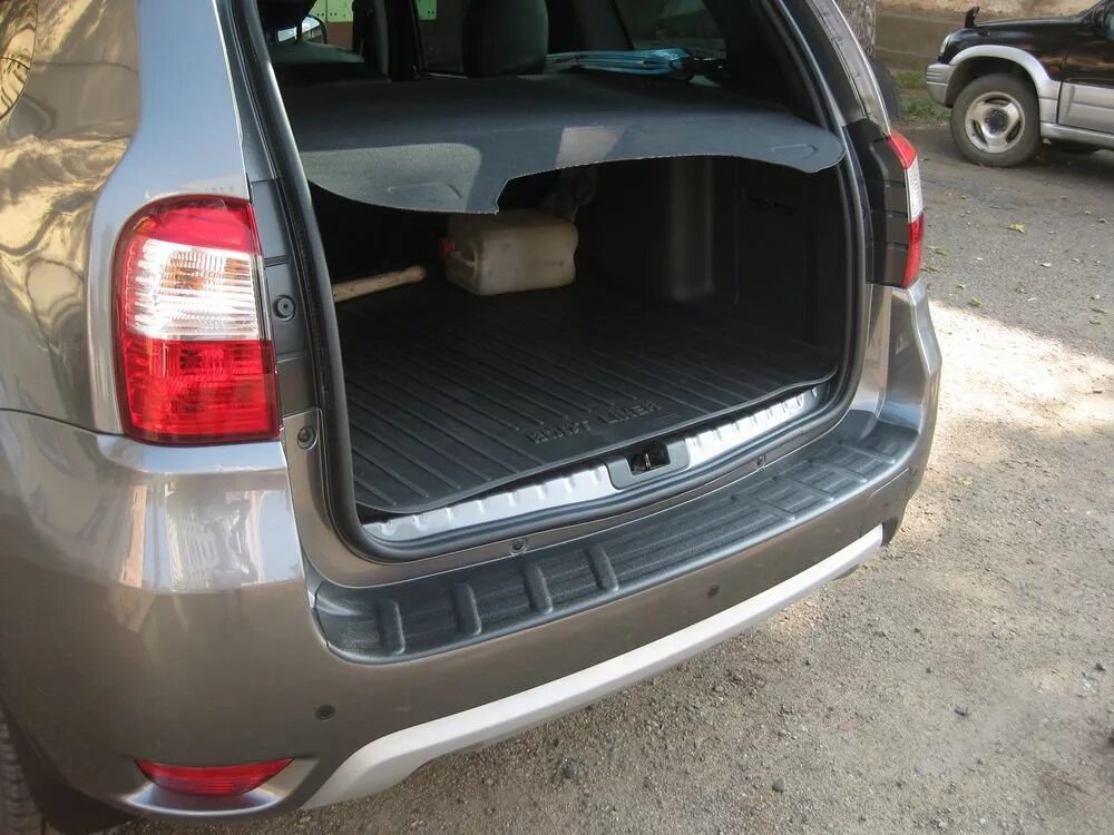 Nissan terrano 2014 накладка на бампер. Nissan terrano 3. Накладка хром terrano. Terrano 2017 бампер задний. Пороги ниссан террано 2021.