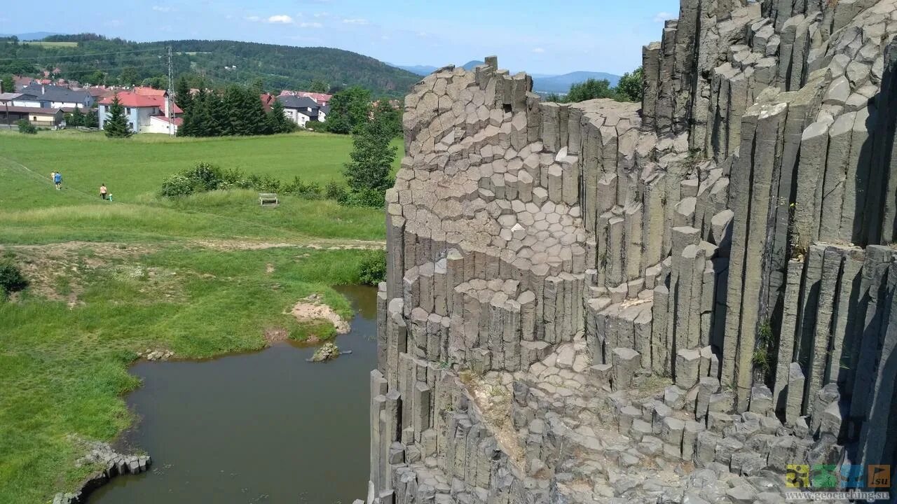 Приозерск озеро ястребиное. Скала санкт петербург. Скала любви ленинградская область приозерский район. Капеасалми малые скалы. База отдыха кфх скала выборгский район.