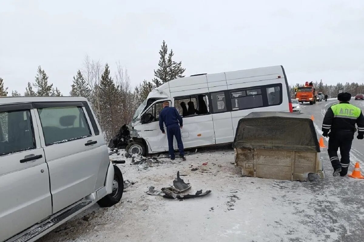 22.11 2013. Дорожно-транспортное происшествие. Авария между Губкинском и Пурпе.