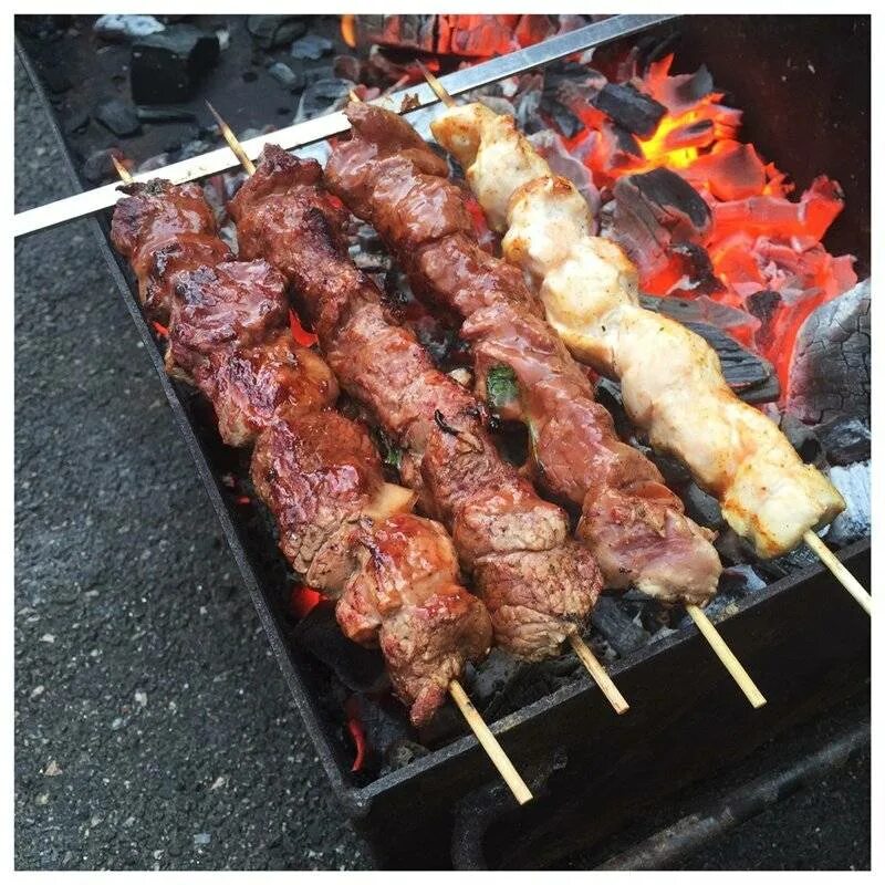 Какой шашлык мягче. Шашлык. готовый шашлык. грузинский шашлык. идеальный шашлык.