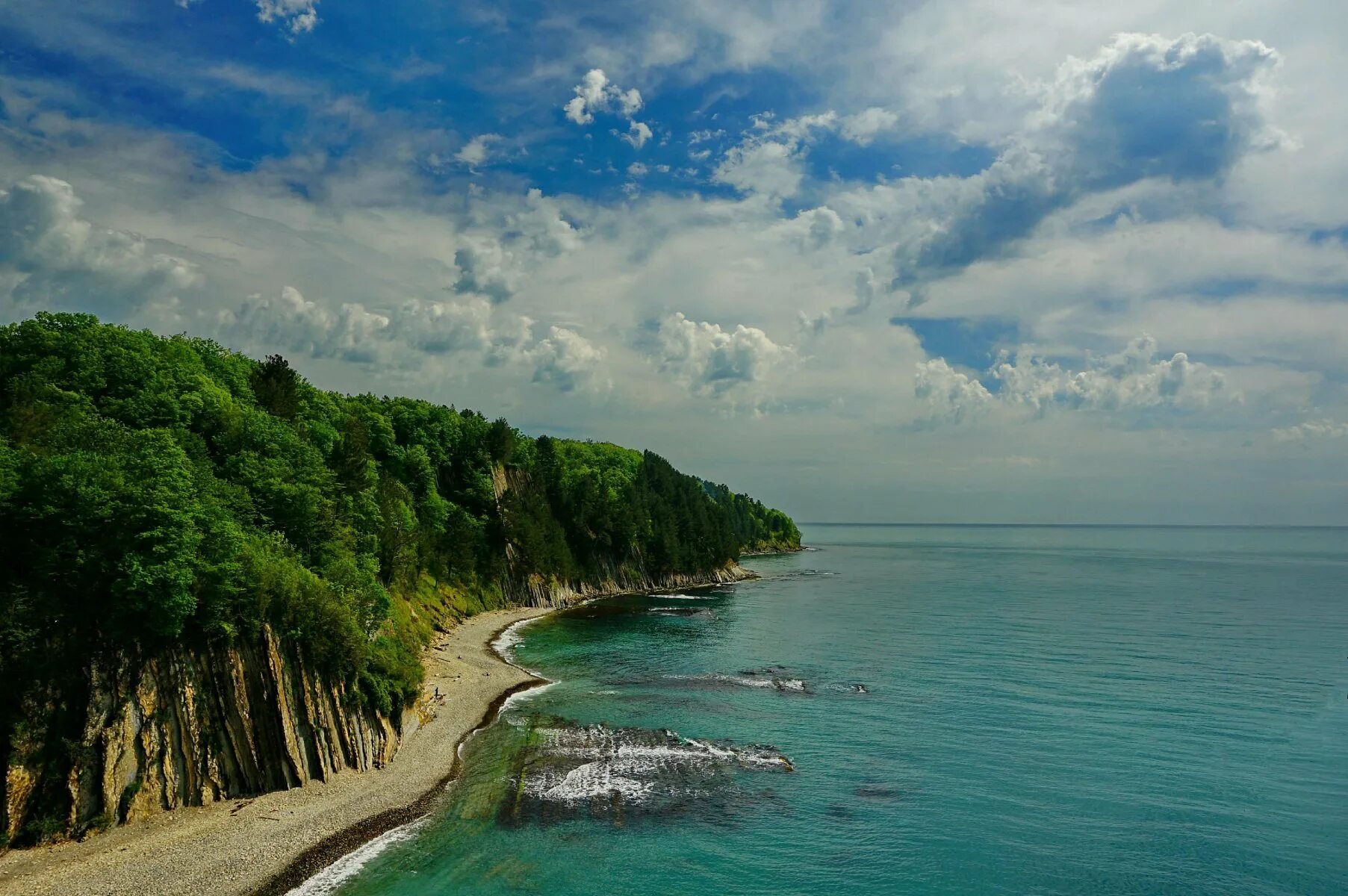 Кадош Туапсе. Мыс Кадош чёрное море. Берег черного моря Туапсе. Краснодарский край Туапсе море.