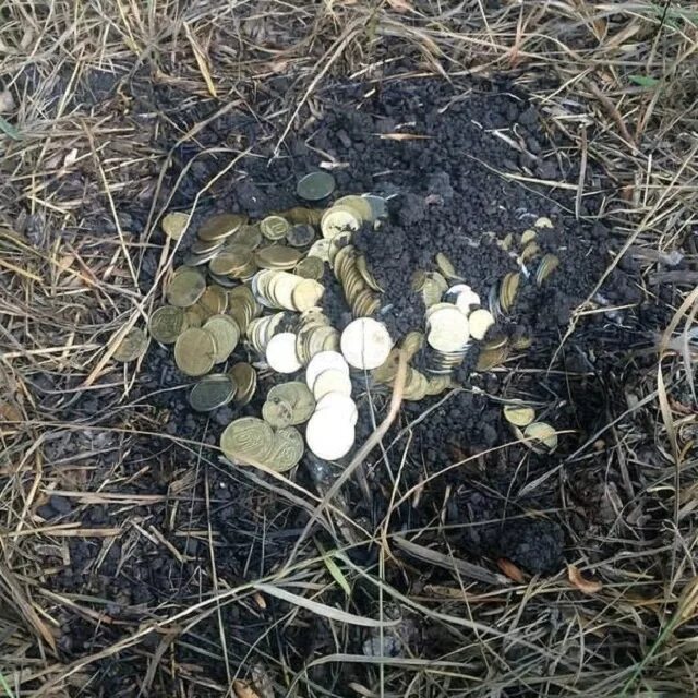 замаскированные самодельные взрывные. кобура тактики мины. мины на деньги. мины ловушки и мины сюрпризы. взрывное устройство.