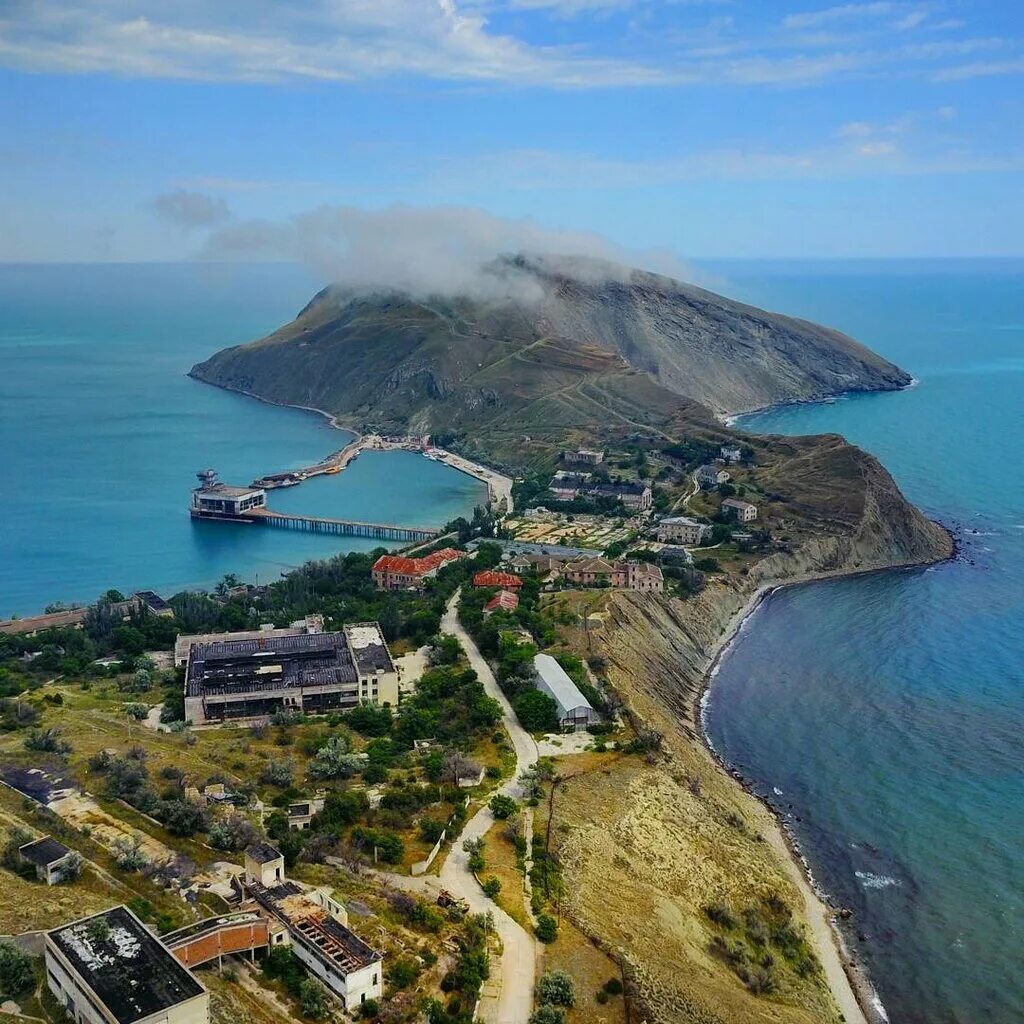 Про орджоникидзе. Крым Феодосия Орджоникидзе. Поселок Орджоникидзе. Пгт Орджоникидзе Феодосия. Посёлок Орджоникидзе Крым.