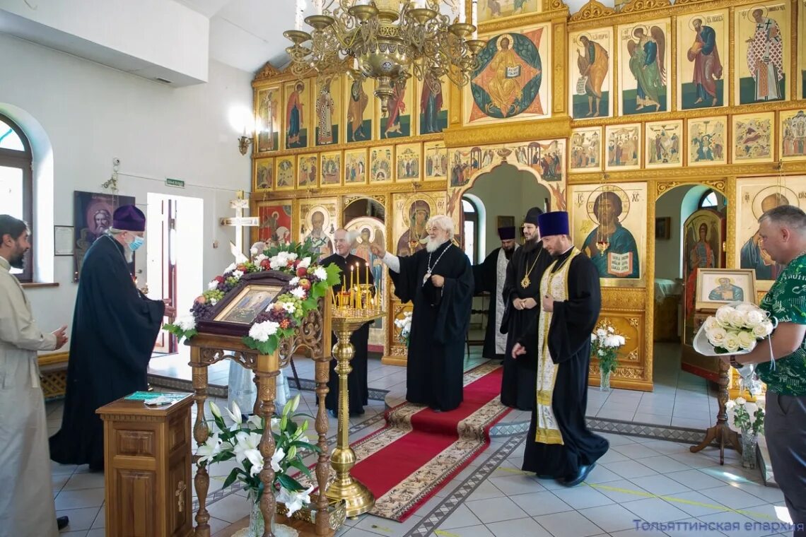 службы в церкви тольятти