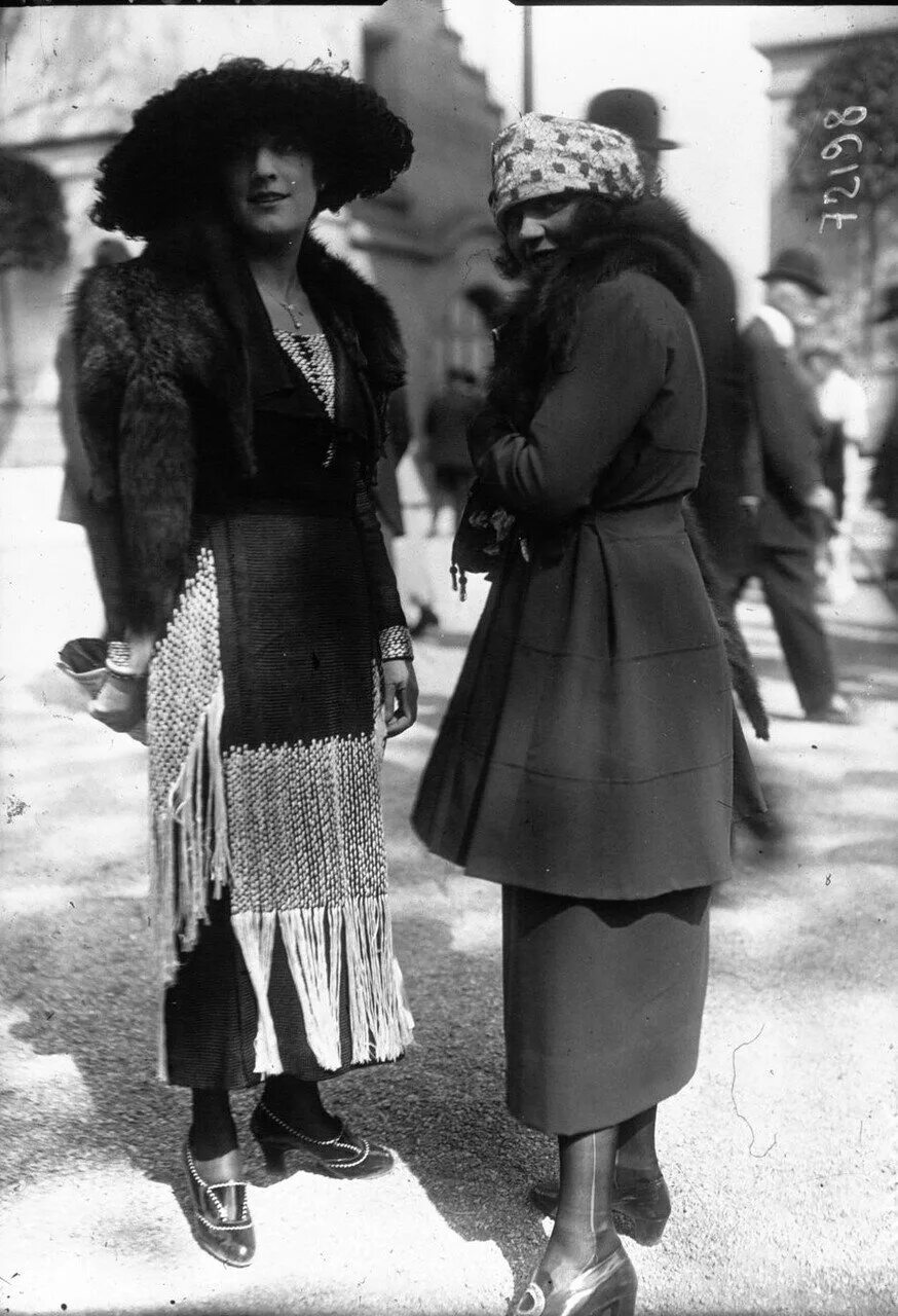 Мода 1919 года в россии. Ретро испанки. Мода 1919. Фото времен испанки. Цыгане ретро.