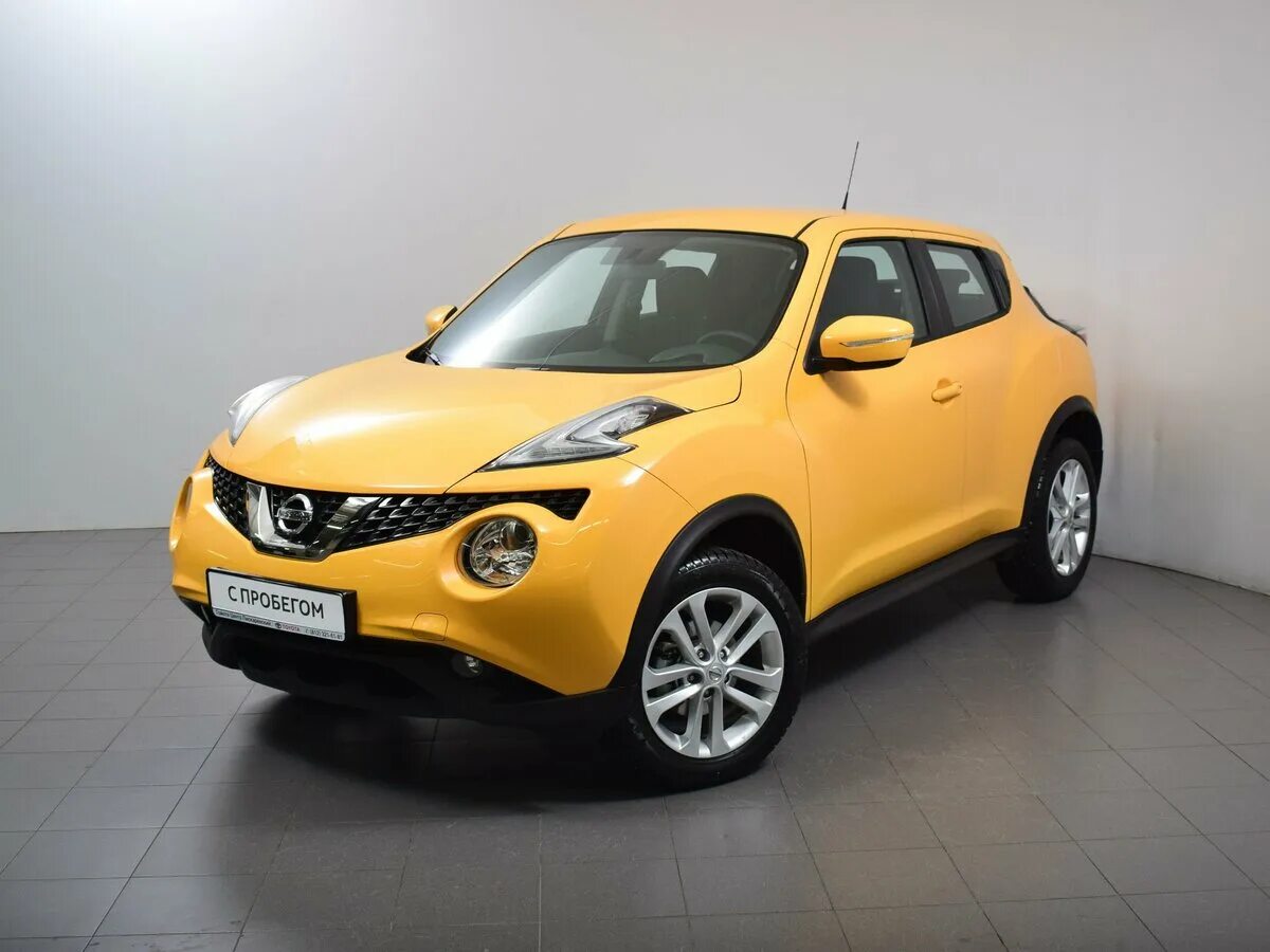 Купить б/у Nissan Juke I Рестайлинг 1.6 CVT (117 л.с.) бензин вариатор в Москве: