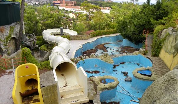 Заброшенный отель holiday area eco dream. Отель eco dream club. Отель eco dream club. Эко дрим клаб кемер. Отель натурленд турция кемер чамьюва.
