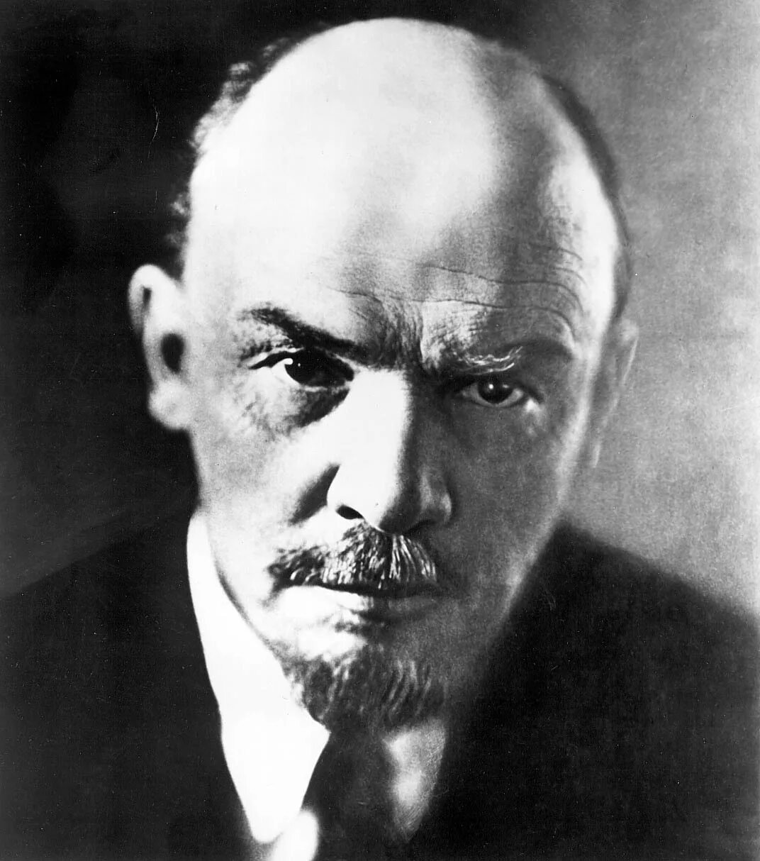 Ленин картинки. Владимир Ильич Ленин. Владимир Ульянов Ленин. Влади́мир Ильи́ч Улья́нов. Владимир Ульянов Ленин 1870-1924.
