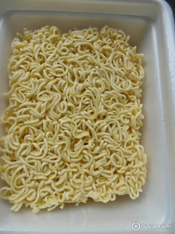 Роллтон лапша сухая. Доширак снек. Яєчна локшина роллтон. Лапша спагетти доширак. Роллтон лапша без упаковки.