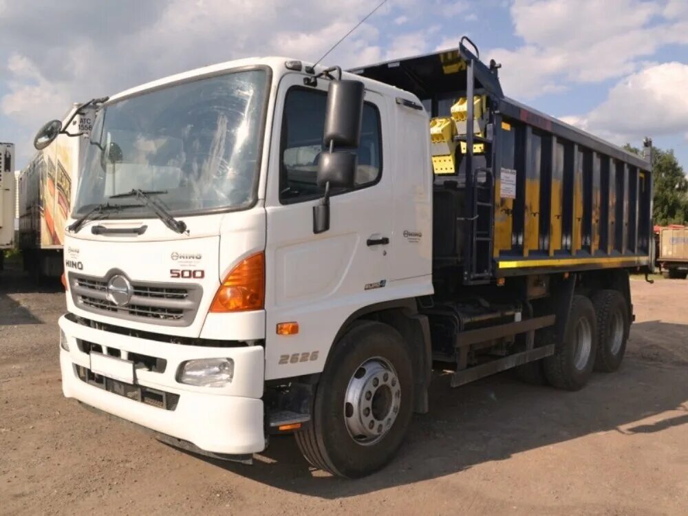 Самосвал хино. Хино 500 самосвал 2013. хино рейнджер 500 самосвал. hino 500-4364n4 самосвал. маленький самосвал белый hino 500.