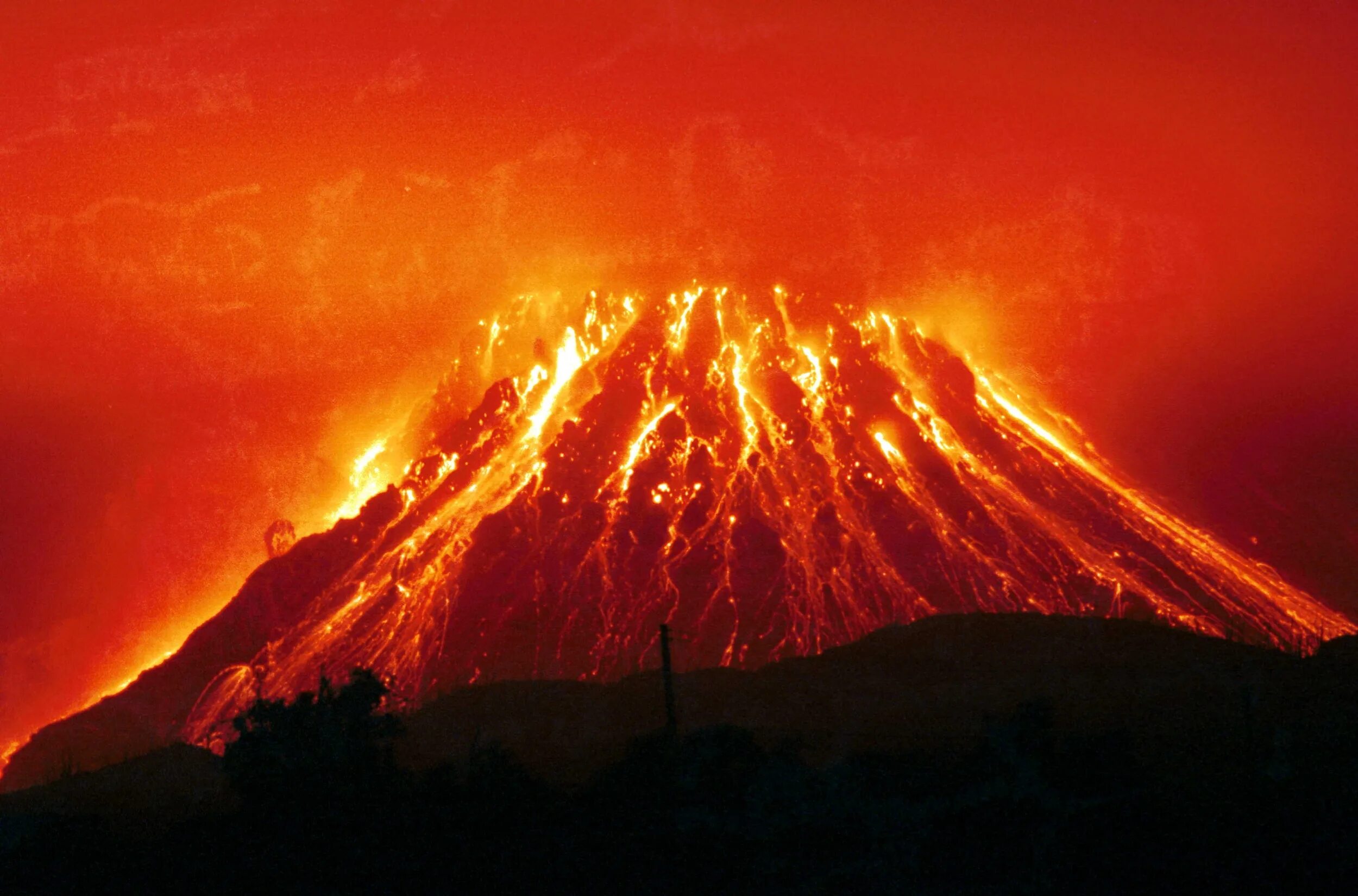 Известные вулканы на земле. Вулканы. Взрыв супервулкана Тоба. Супервулкан Тоба. Природа в опасности.