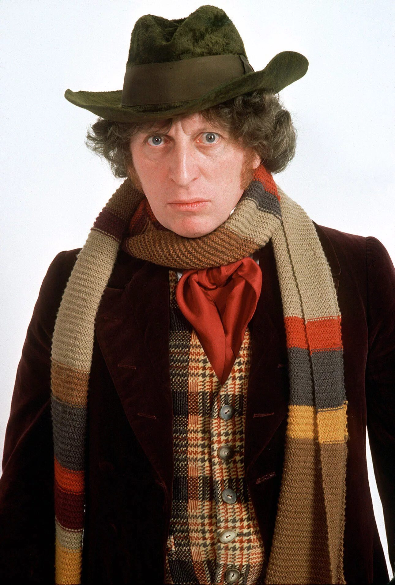 Том Бейкер 4 доктор. Tom Baker Doctor who. Том Бейкер доктор шарф. Doctor who 4th Doctor. Four doctors