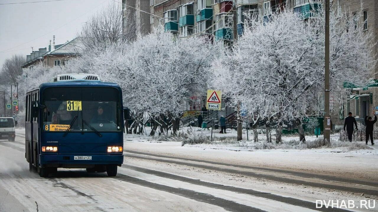 Хабаровск погода на неделю 14 дней. Хабаровск климат. Комсомольск на Амуре снегопад 2014. Слабый снег.