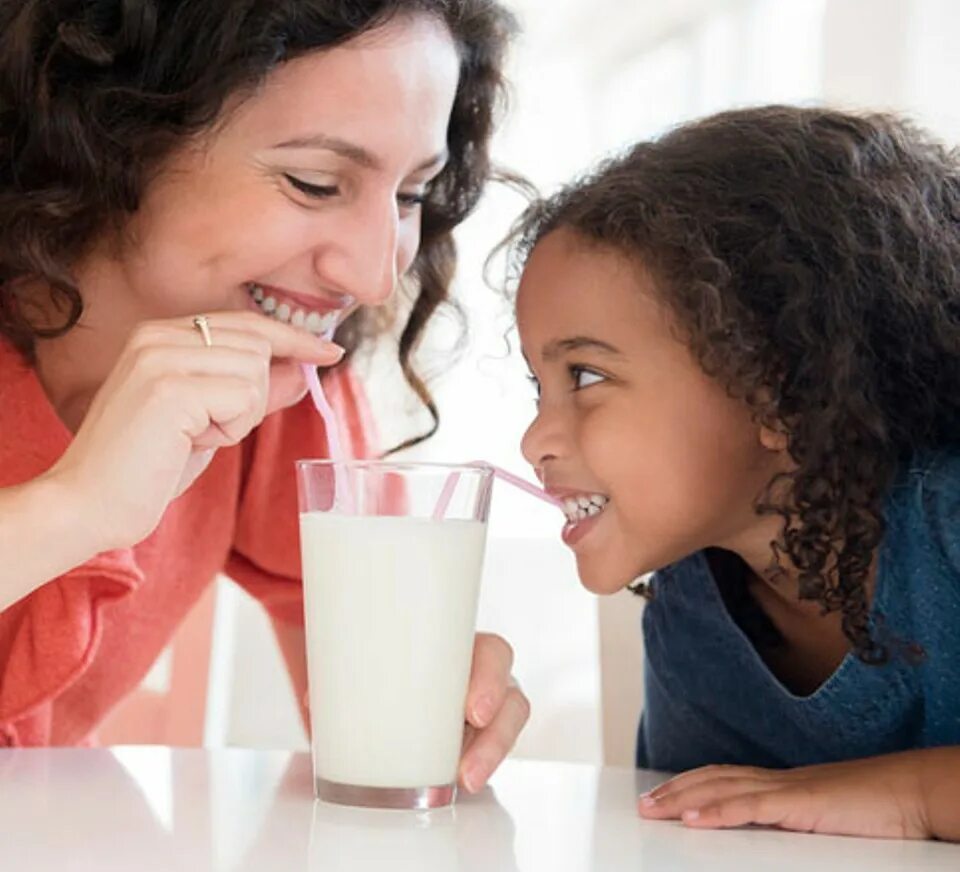 Daughters milk. Mommy drinking Milk. Пищеварение семья молоко обои. They Drink Milk. Mommy Milk Fresh.