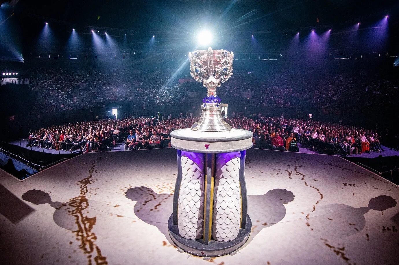 League of Legends World Championship Кубок. World Championship 2019. League of Legends World Championship 2022 победители.