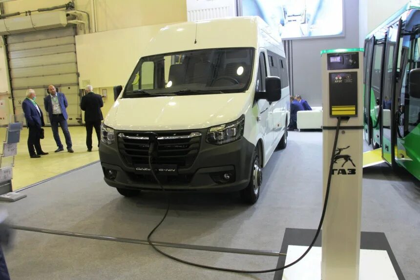 Газель некст инкассаторская. Электромобиль газель next electro. Электрическая газель next. Электрическая газель next. Электробус газель next.