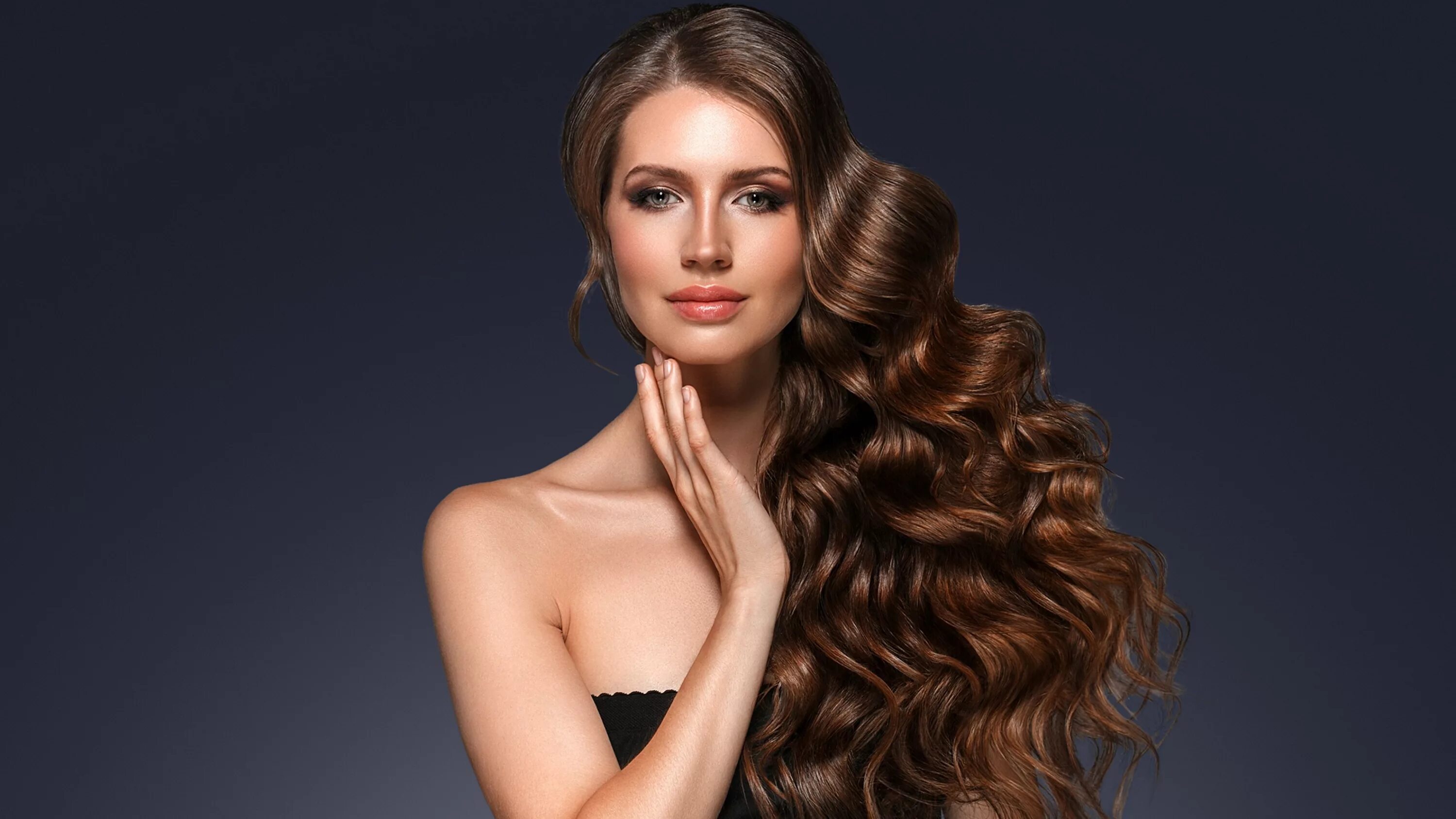 женщины с красивыми волосами фото. красивые здоровые волосы. чери кудрей. лонг хэир. девушка с кудрями.