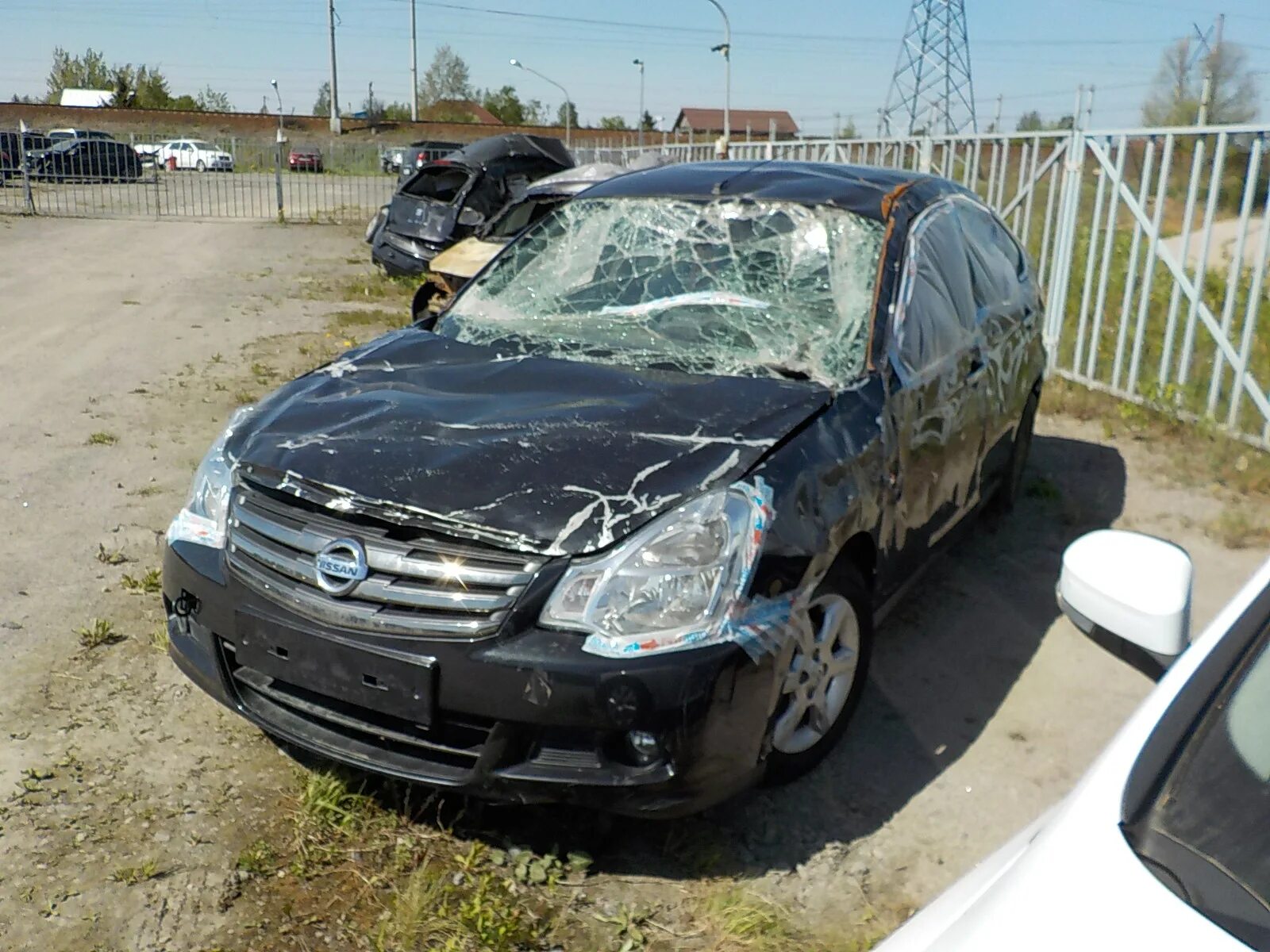 Авито битый ниссан. Авито битый ниссан. Битый ниссан кашкай j10. Битый ниссан ноут белый. Кузов ниссан кашкай j10.