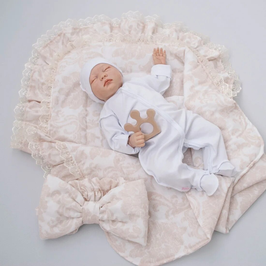 конверт арго бэби для новорожденных. на выписку для новорожденного летом девочке. комплект для новорожденного на выписку. летний комплект на выписку из роддома. на выписку для новорожденного комплект для девочки.