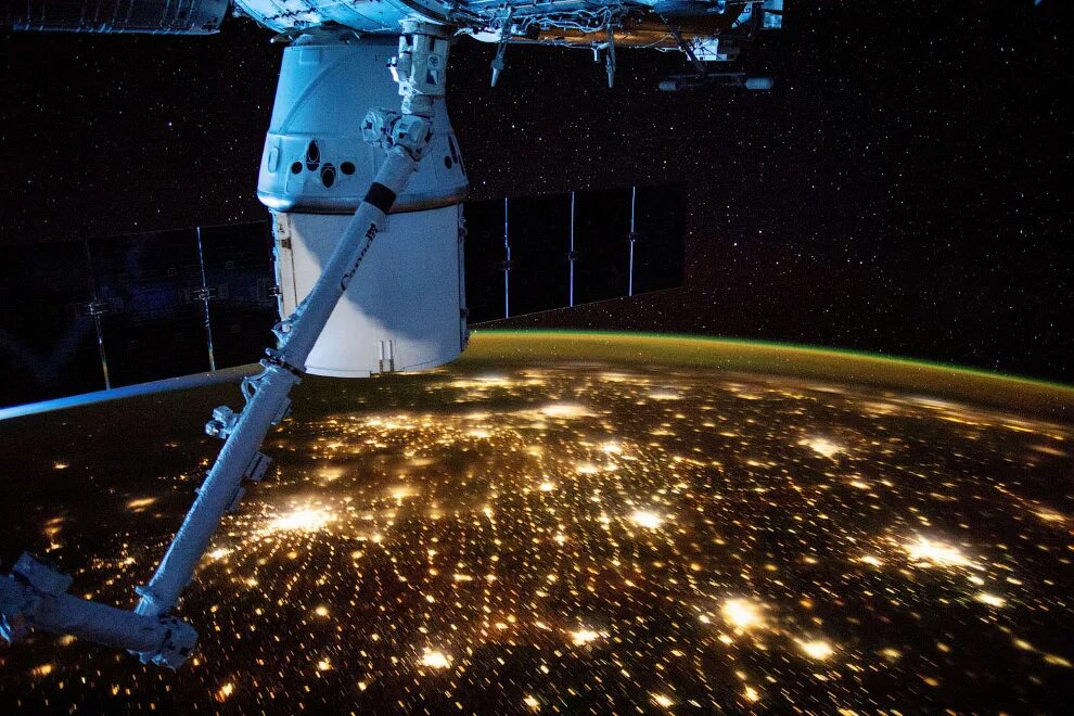 МКС станция Космическая Орбита. Снимки МКС из космоса. О земле и космосе. Земля с космоса станция.