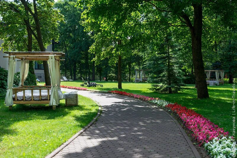 Загородные клубы петербург. Скандинавия спа Сестрорецк. Отель Скандинавия Сестрорецк. Скандинавия Парковая ул., 16, Сестрорецк. Загородный клуб Скандинавия Санкт-Петербург.