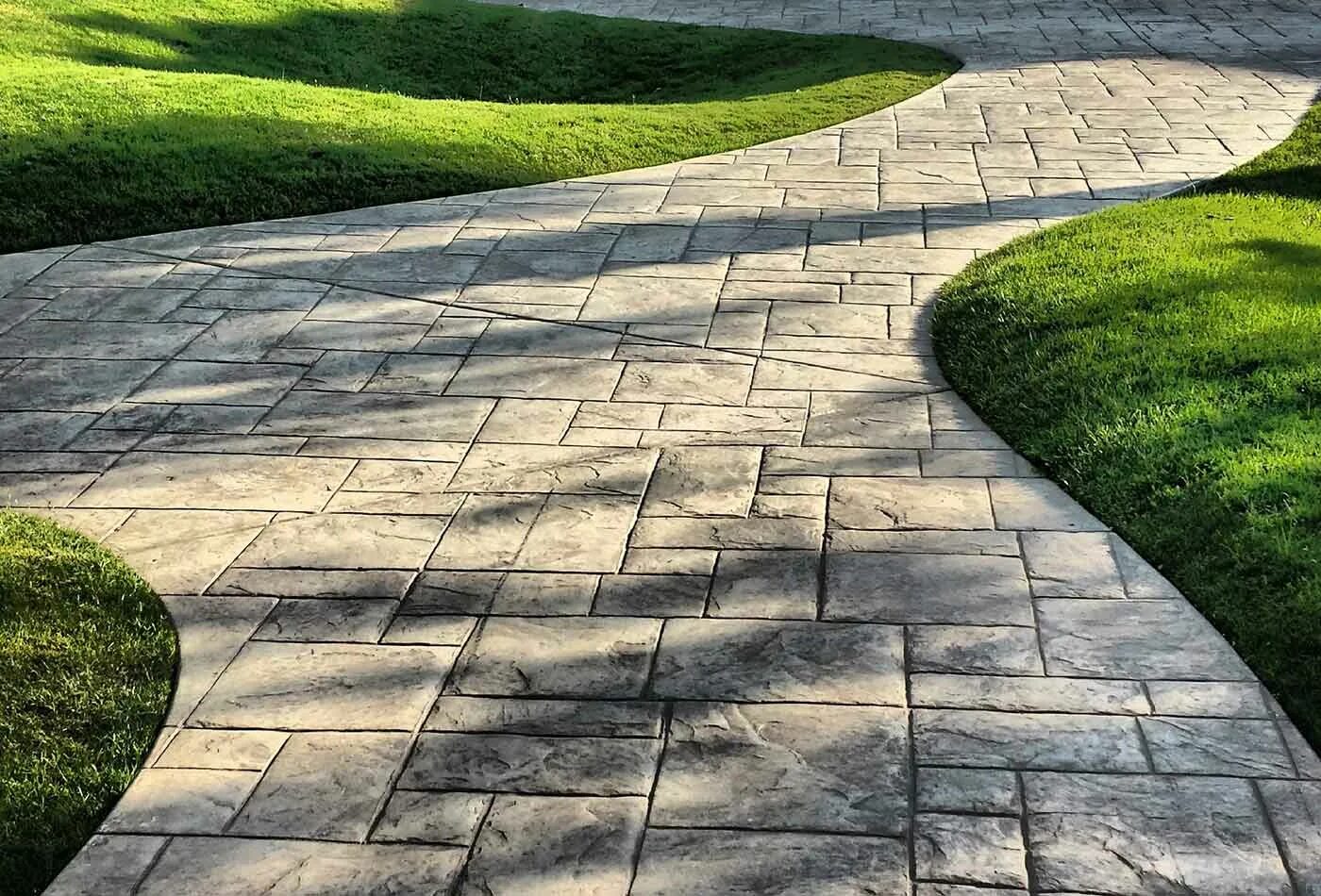 Плиточное мощение садовой дорожки. Мощеные дорожки в эдемском саду. Садовые дорожки. Материал для дорожек. Декоративные дорожки в саду.