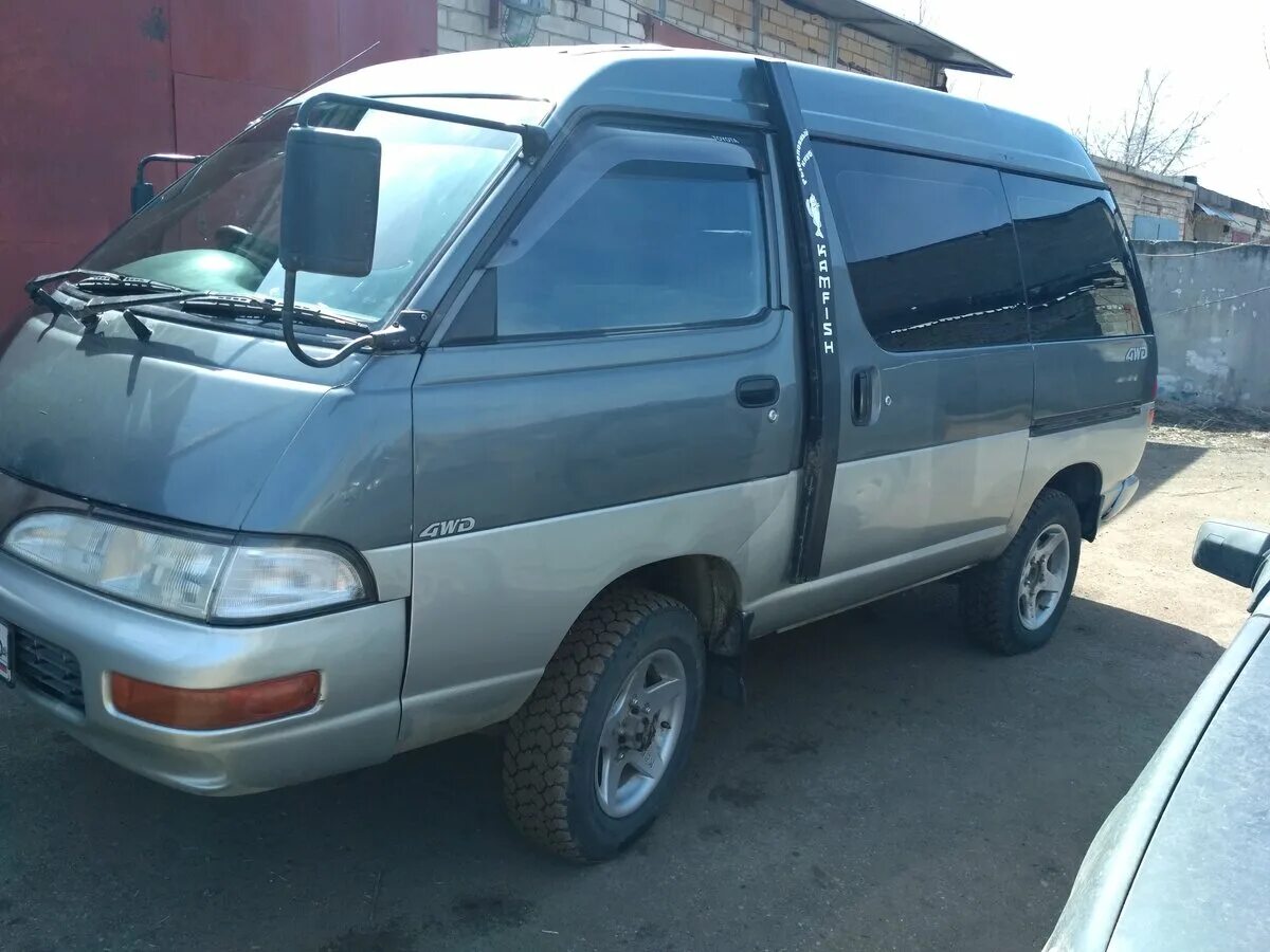 Таун айс бу. Toyota Lite Ace, 1994. Тойота Лайт Эйс 1994. Тойота Таун айс 1994. Toyota Ace 1994.