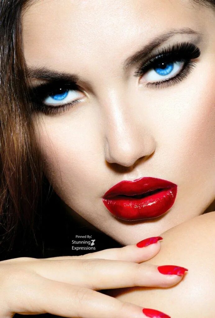 Pin by Fashion Beauty on Excellent Girls Blue eye makeup, Blonde hair makeup, Be