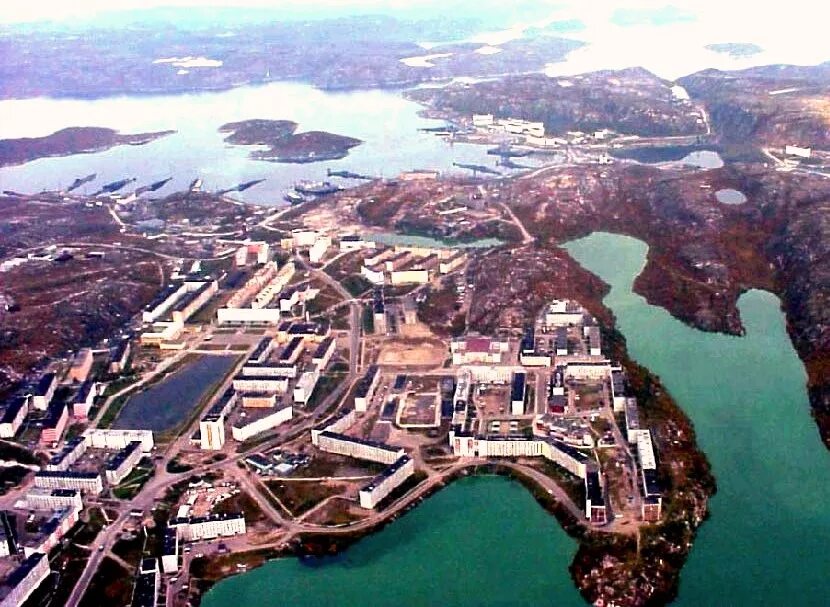 Г гаджиево. Посёлок Гаджиево Мурманская область. Гаджиево военный городок. Бухта Ягельная Гаджиево городок. Мурманск город Гаджиево.
