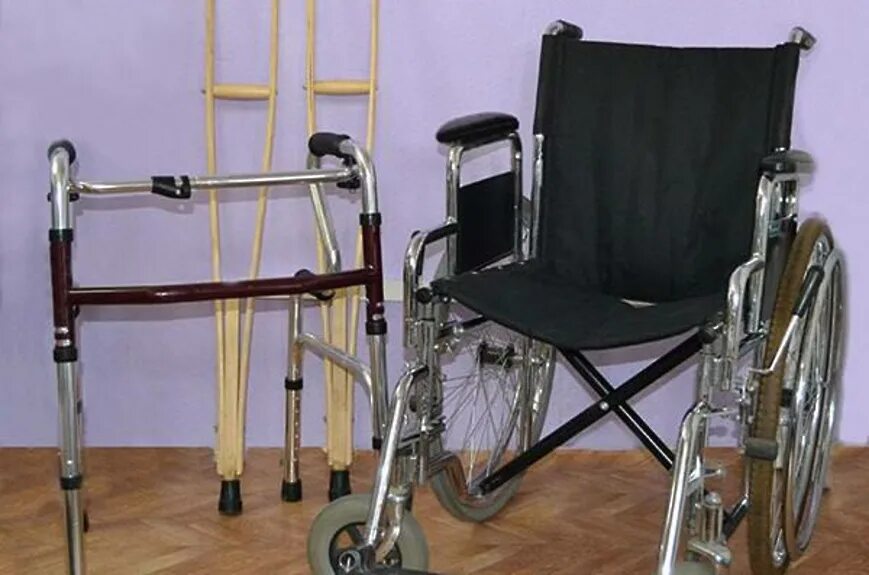 Средства реабилитации для инвалидов. Технические средства реабилитации для инвалидов. ТСР для инвалидов. Костыли ходунки для инвалидов. Прокат ортопедических
