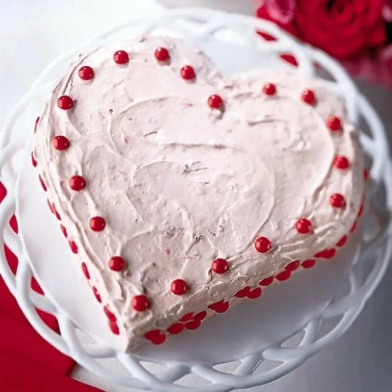 торт с сердечками. украшение торта в форме сердца. торт с красными сердечками. торт в виде сердца своими руками. форма для торта "сердце".